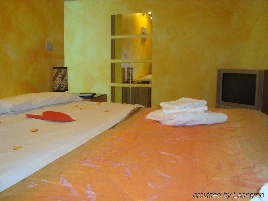 Residence Le Corniole Ареццо Номер фото
