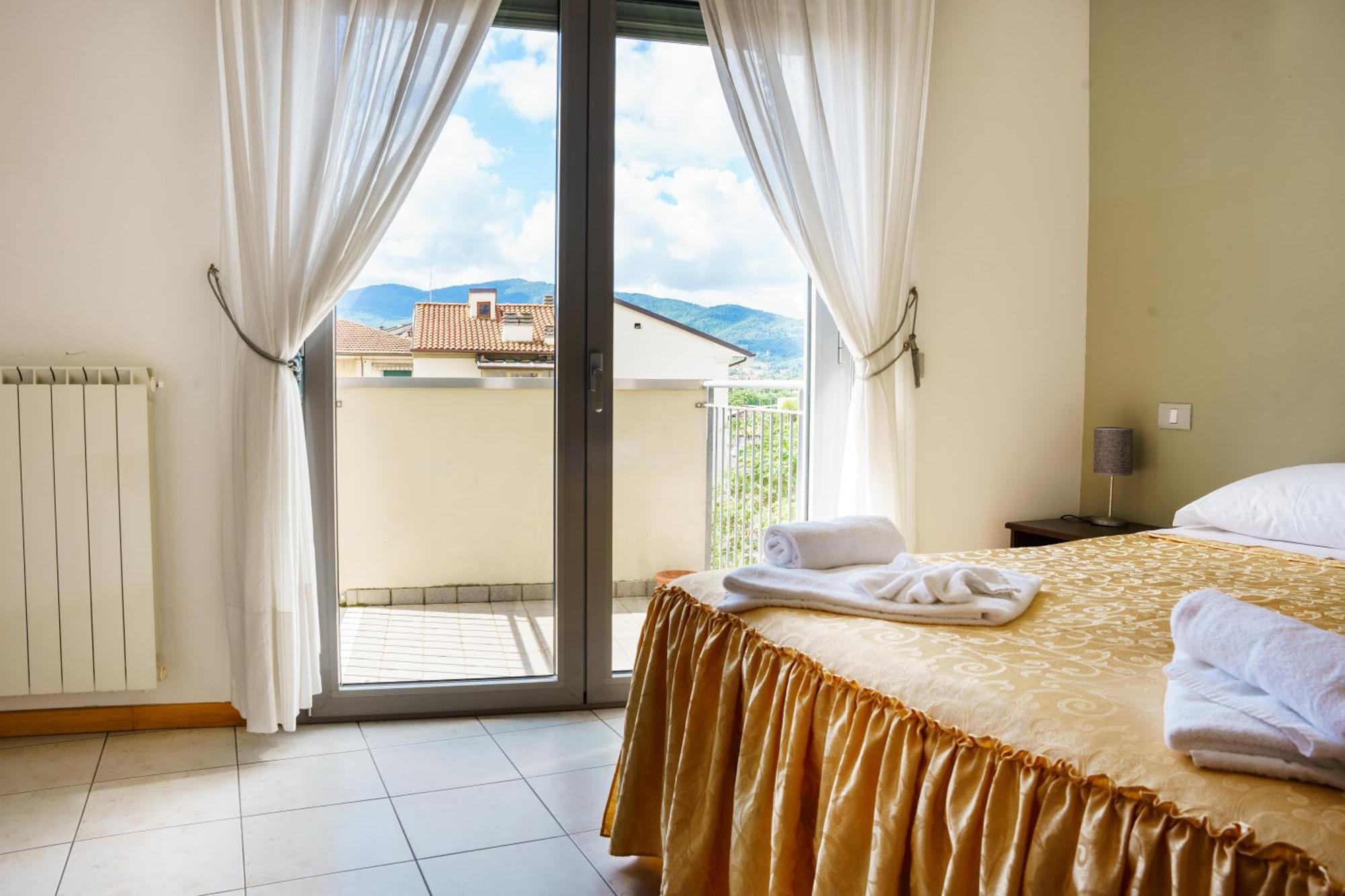 Residence Le Corniole Ареццо Экстерьер фото