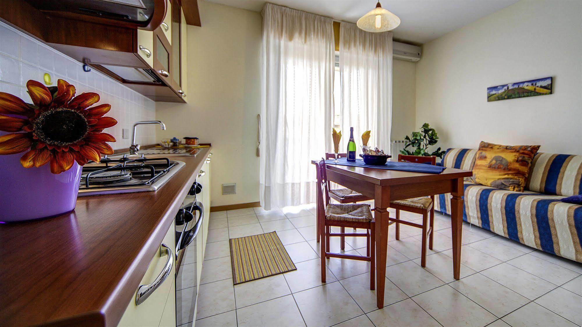 Residence Le Corniole Ареццо Экстерьер фото