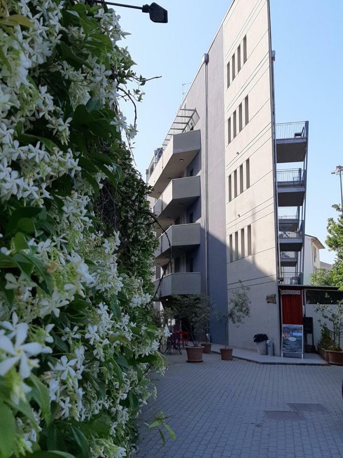 Residence Le Corniole Ареццо Экстерьер фото
